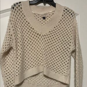 Universal Thread Cream V-Neck Sweater